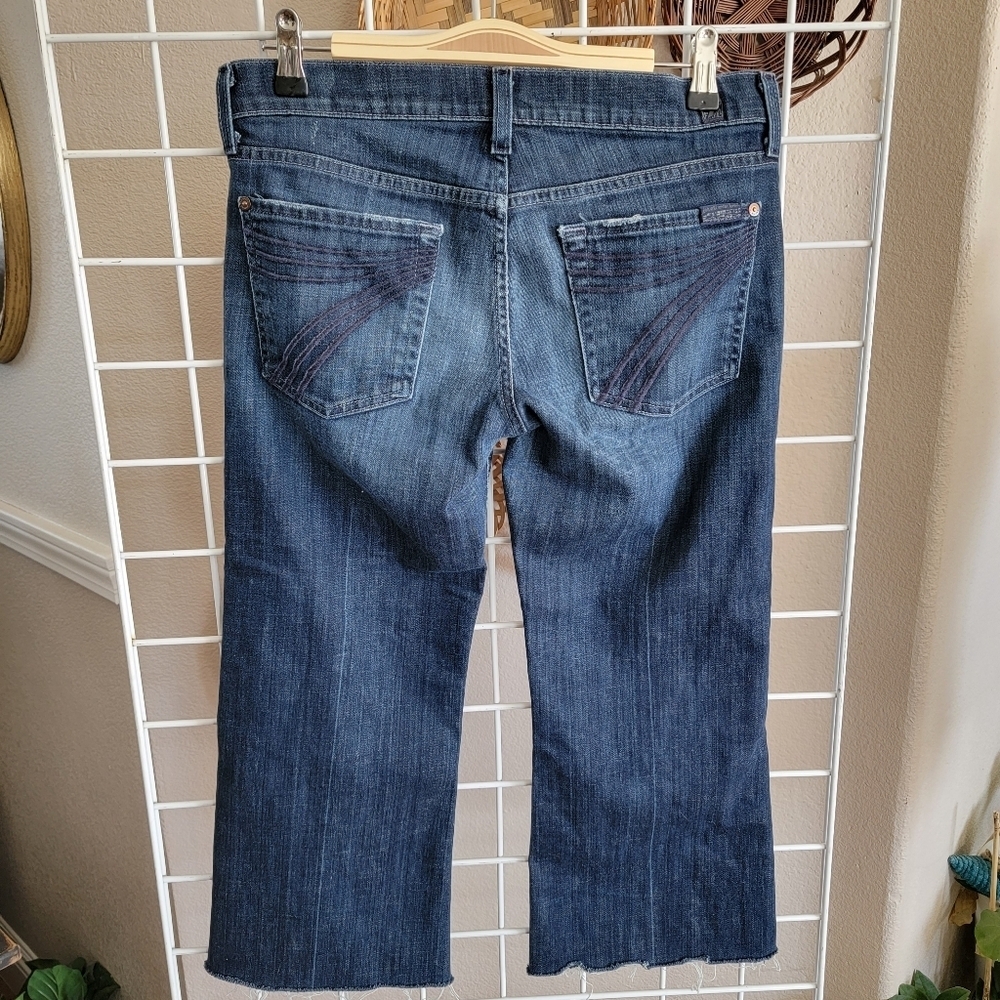 7 FOR ALL MANKIND DOJO CUT OFF INTO CROP JEANS SZ 28 CUTE - Picture 1 of 11
